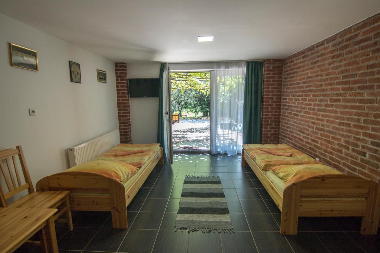 Kisrakos Orsegi Patakparti Alpaka Panzio Bed & Breakfast エクステリア 写真
